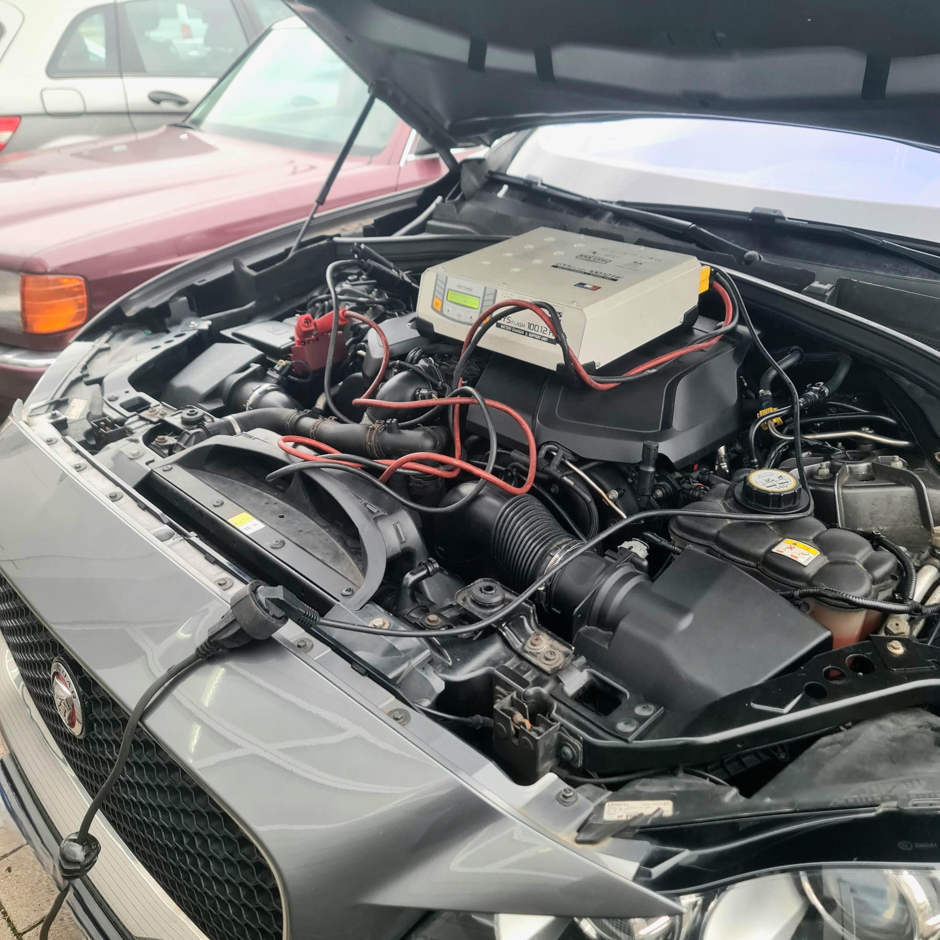 Jaguar F-Pace Motorsteuergerät Online Update